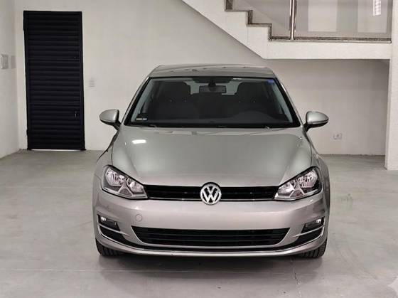VOLKSWAGEN GOLF 1.4 TSI HIGHLINE 16V GASOLINA 4P AUTOMÁTICO VOLKSWAGEN GOLF 1.4 TSI HIGHLINE 16V GASOLINA 4P AUTOMÁTICO